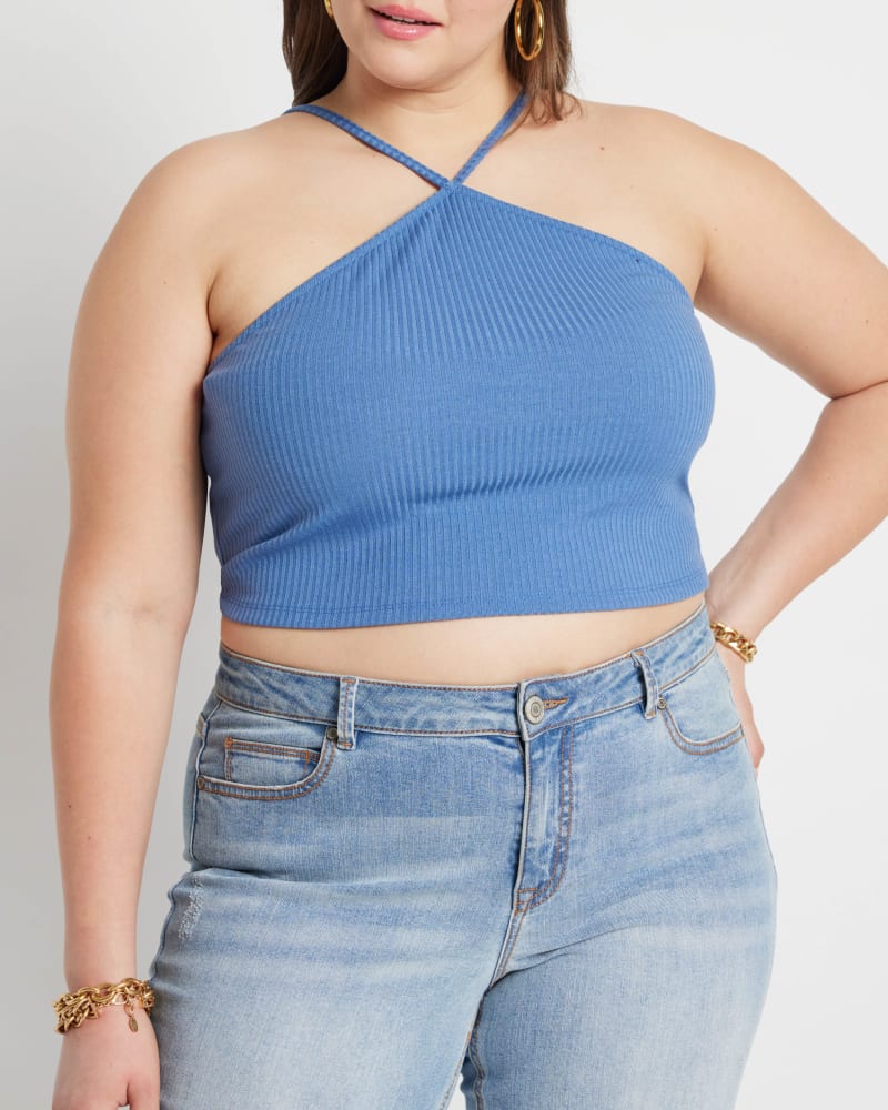 Front of a model wearing a size 14|16 Kennedi Halter Neckline Top in Moonlight Blue by ELOQUII. | dia_product_style_image_id:215341